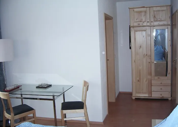Hotel Pension Zu Dresden Altpieschen